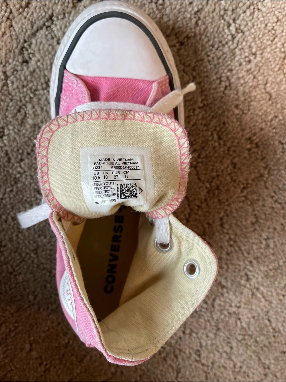 converse pink hightops!